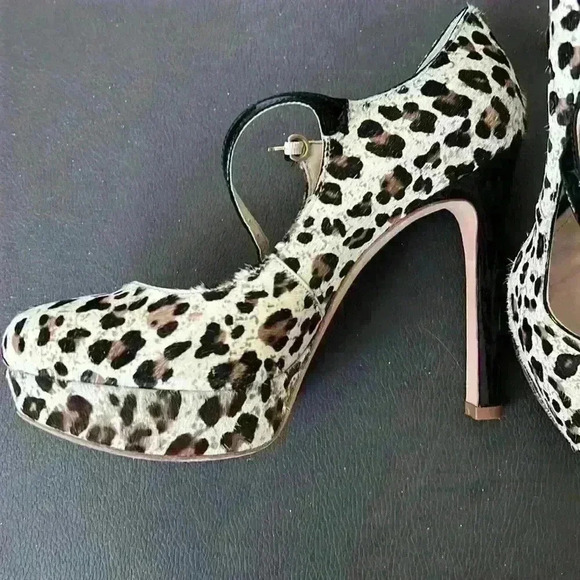 Joan & David platform pumps 5 inch heels . - Picture 2 of 8